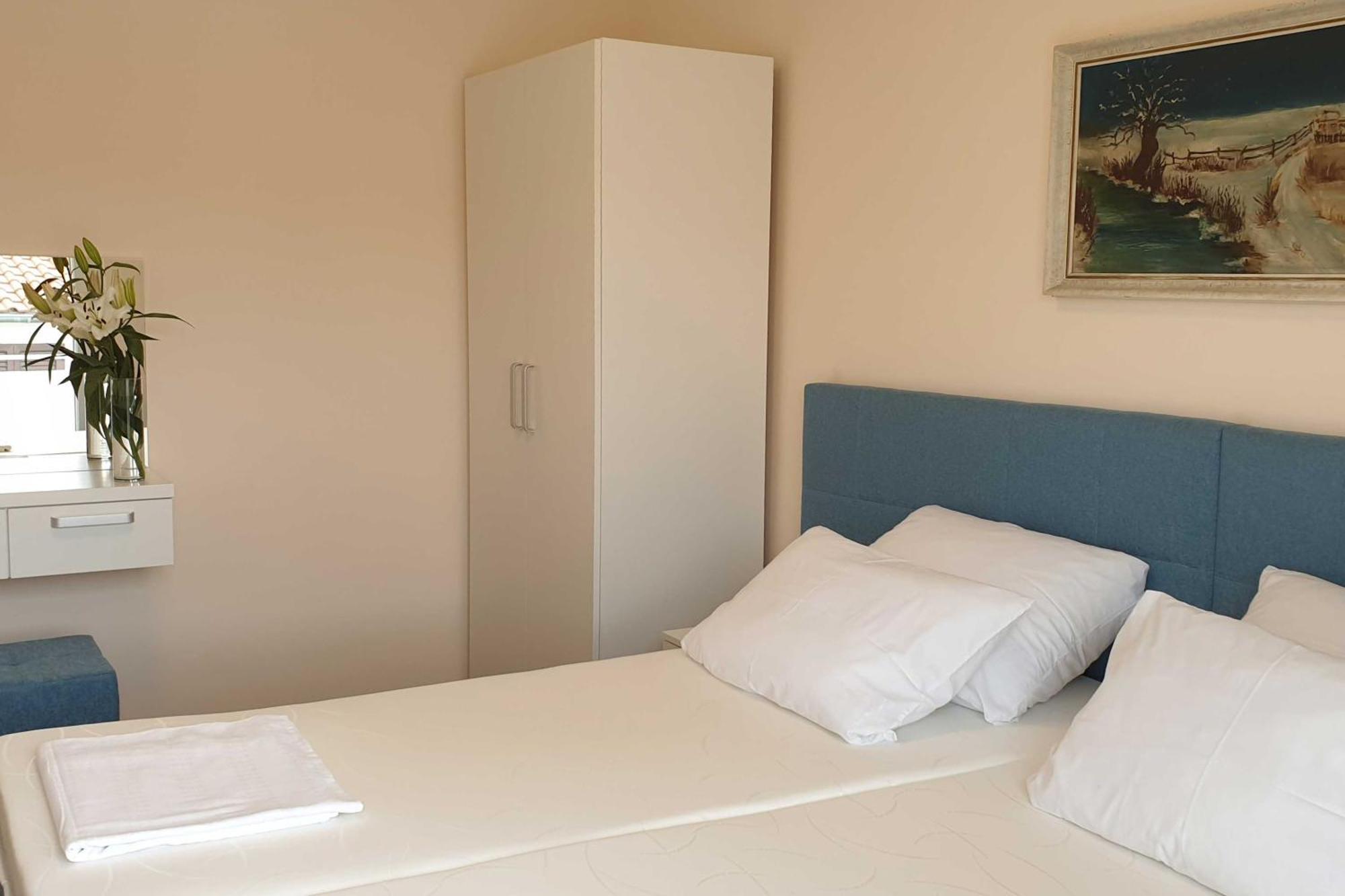 Apartments And Rooms With Parking Space Hvar - 15378 Hvar Town Habitación foto